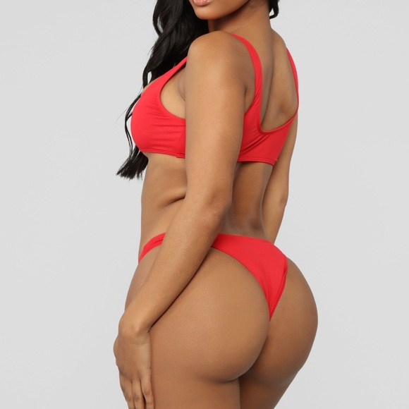 RED FASHIONOVA BIKINI - Picture 2 of 6